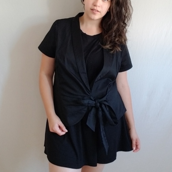 torrid Jackets & Blazers - Torrid black short sleeve blazer E7